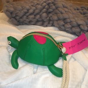 Betsy Johnson Wristlet Turtle Green